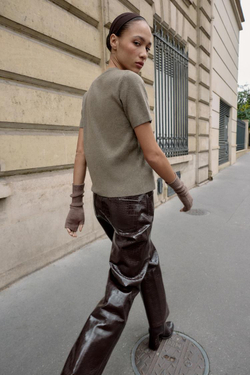 ZARA СВИТЕР С КОРОТКИМИ РУКАВАМИ ИЗ МЯГКОГО ТРИКОТАЖА, СЕРО-КОРИЧНЕВЫЙ