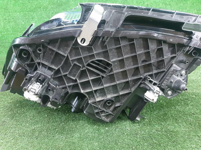 Фара правая BMW 6er G32 (2020-н.в.) Laser