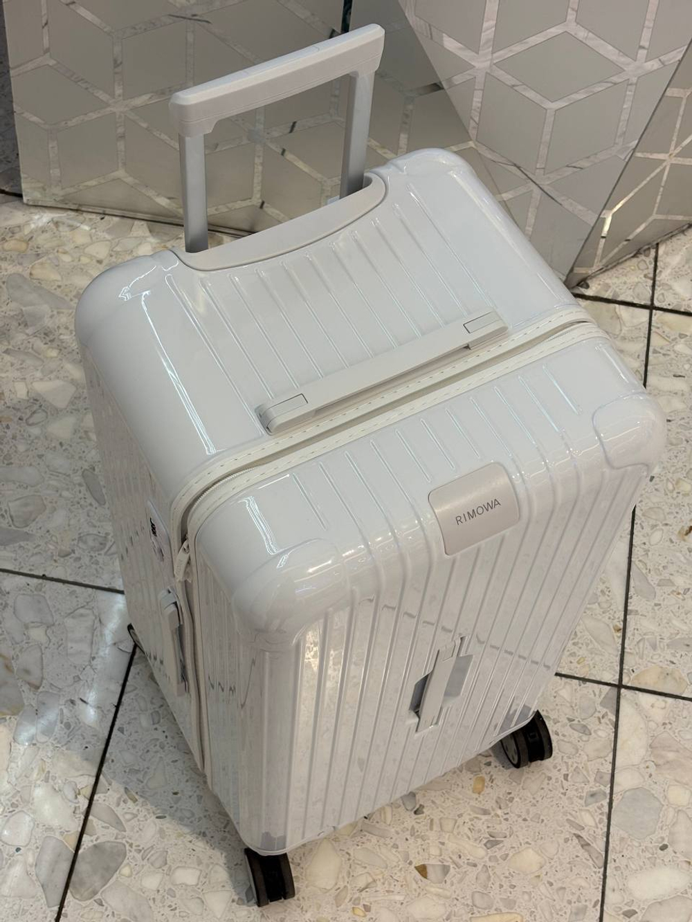 Чемодан Rimowa