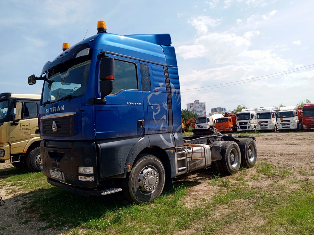 SITRAK C7H 6x4 Седельный тягач ZZ4256V324HE1B (Дизельный, 12,4 л, 540 л.с., МТ)