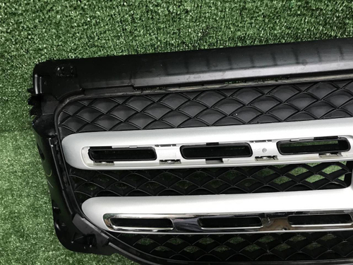Решетка радиатора Mercedes GLB X247 (2019-2023)