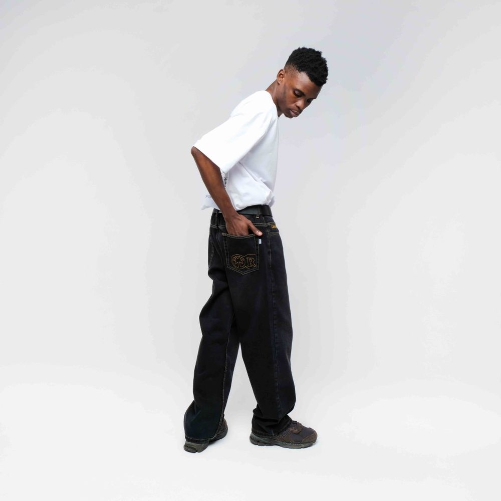 Джинсы Dissident Trademark черные