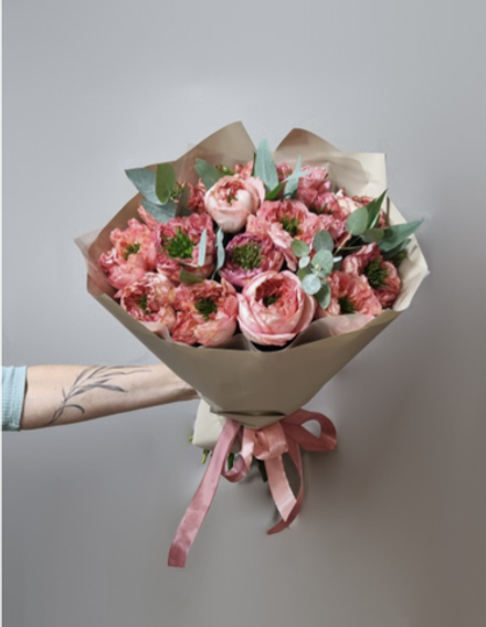 Роза Мандарин экспрешн с эвкалиптом