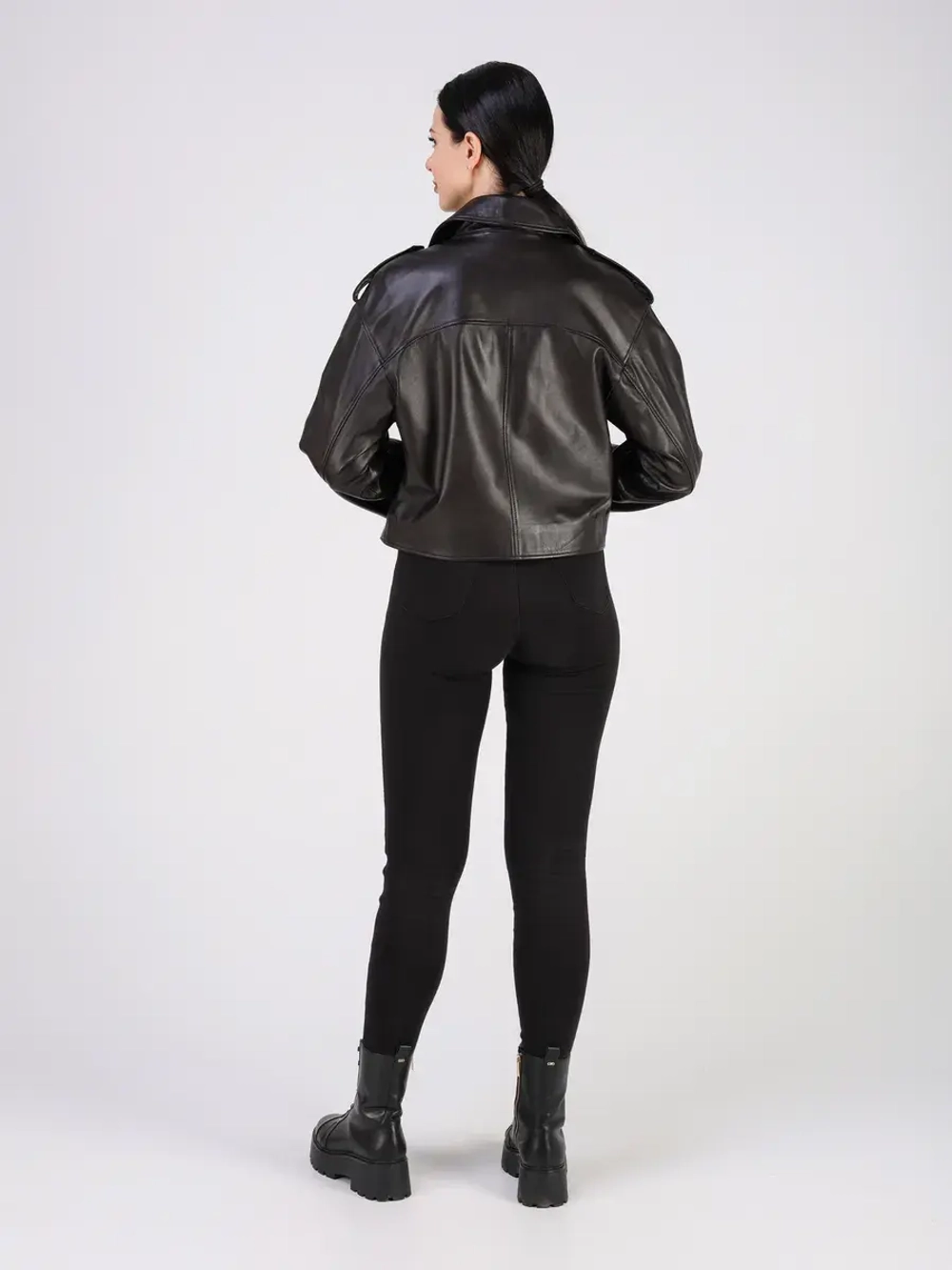 Кожаная куртка демисезонная косуха оверсайз