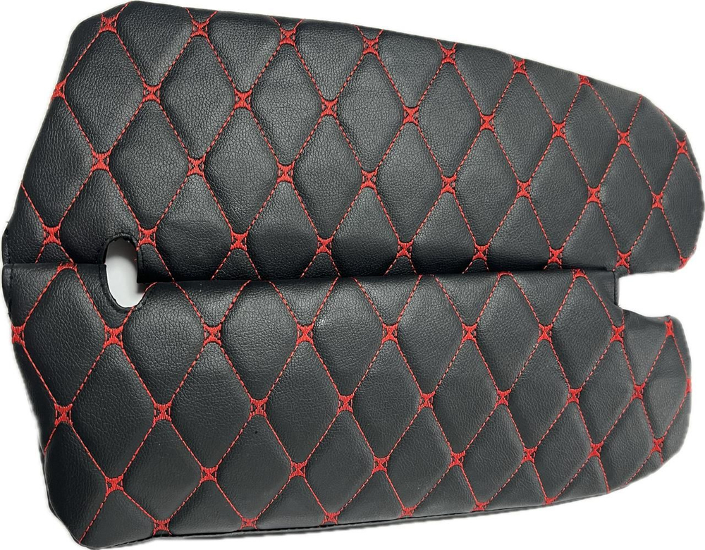 Чехлы на козырьки ЛАДА Гранта, Калина 1-2, Датсун (красная нить Бабочка)