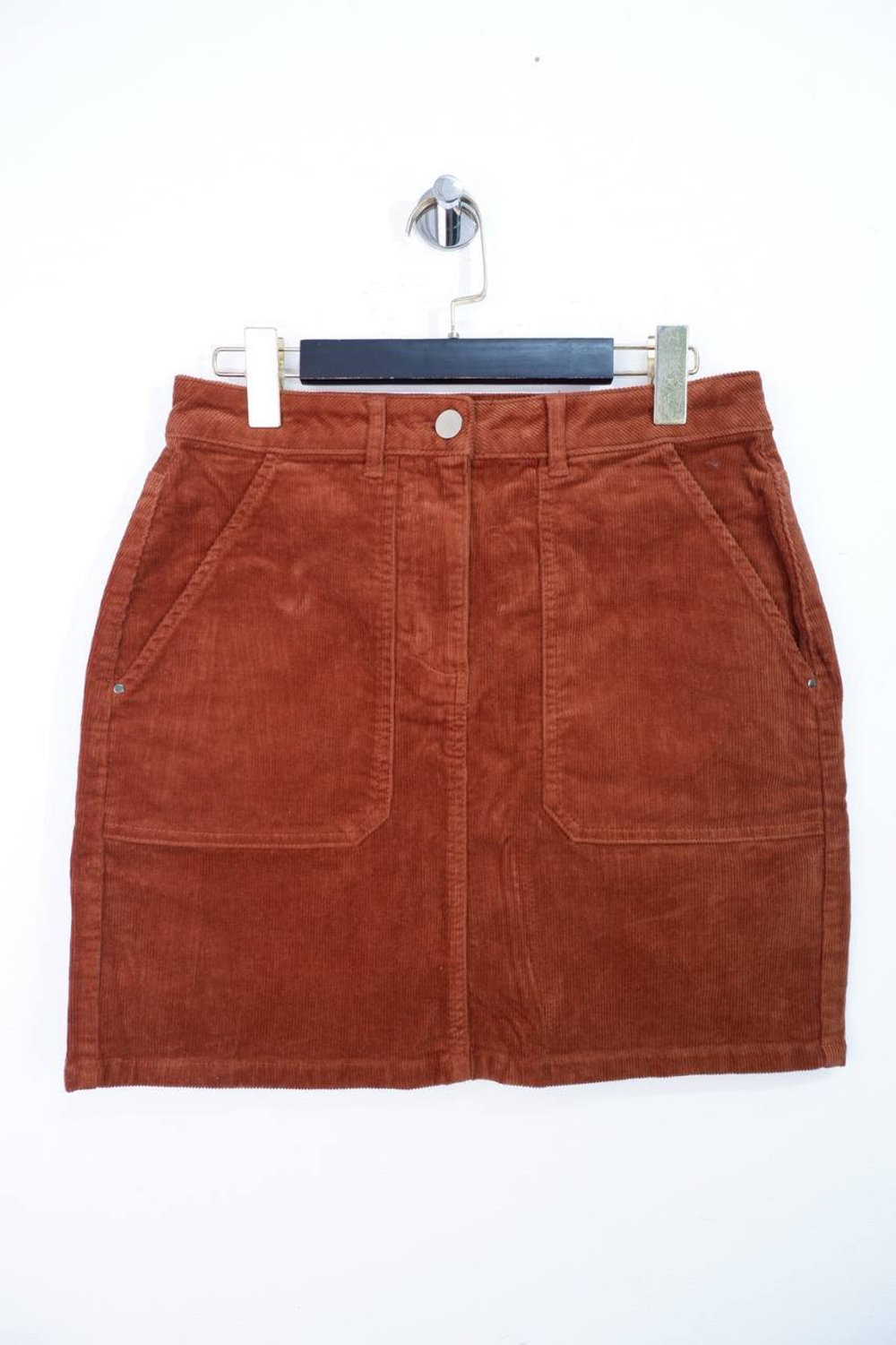 Юбка Dorothy Perkins вельветовая, маркировка 38, визуально на 44 размер, новая