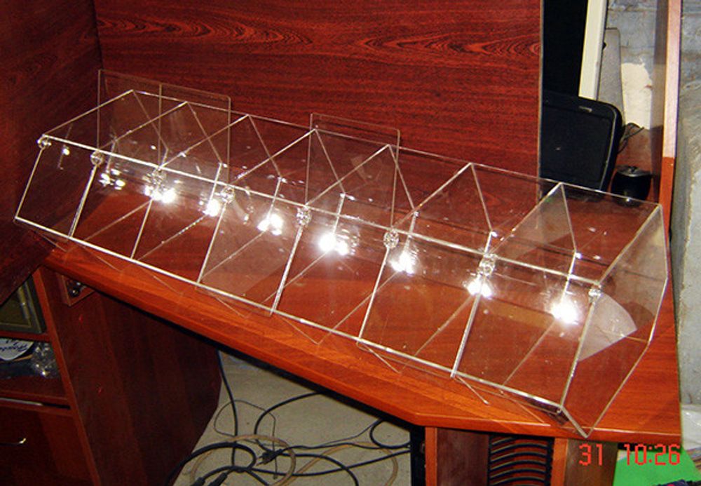 Диспенсер для продажи конфет орехов снеков мармеладов