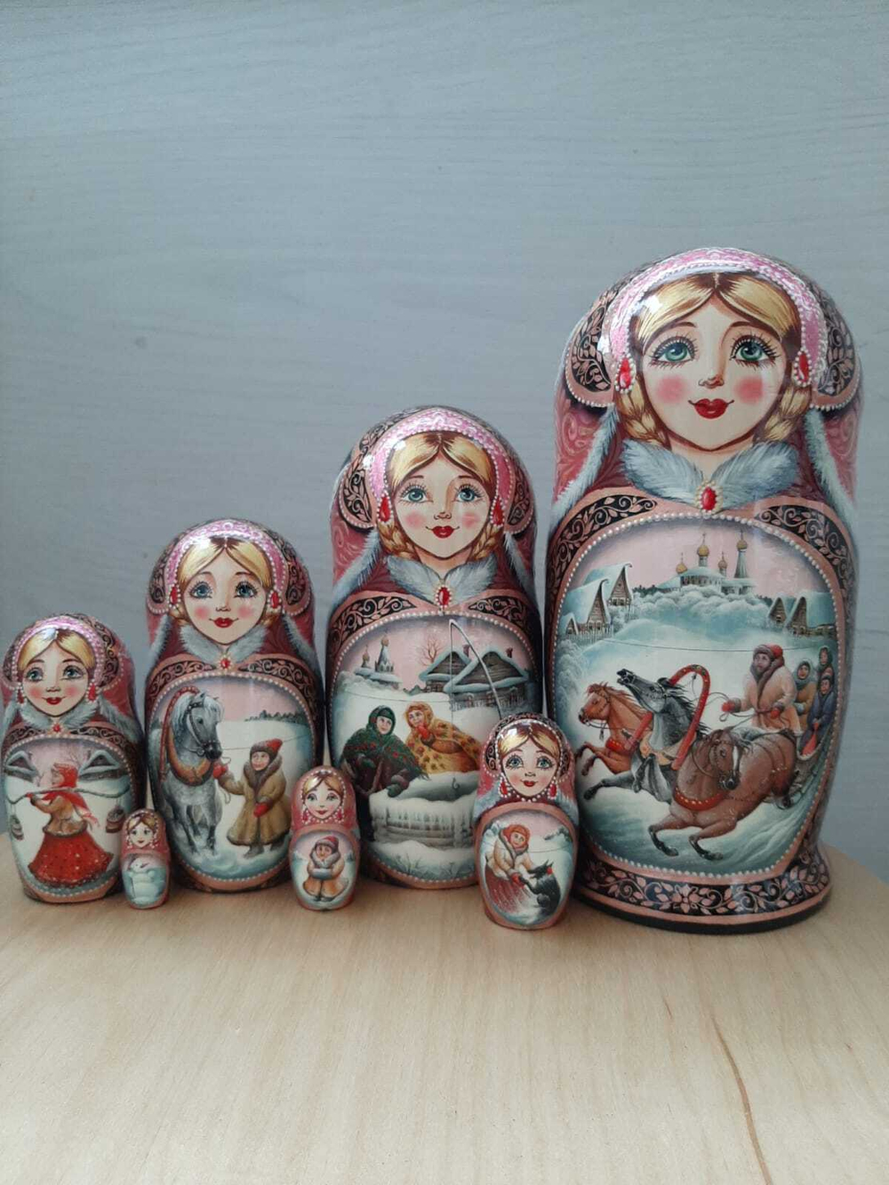 Матрешка 21см "Русская зима" 7 мест