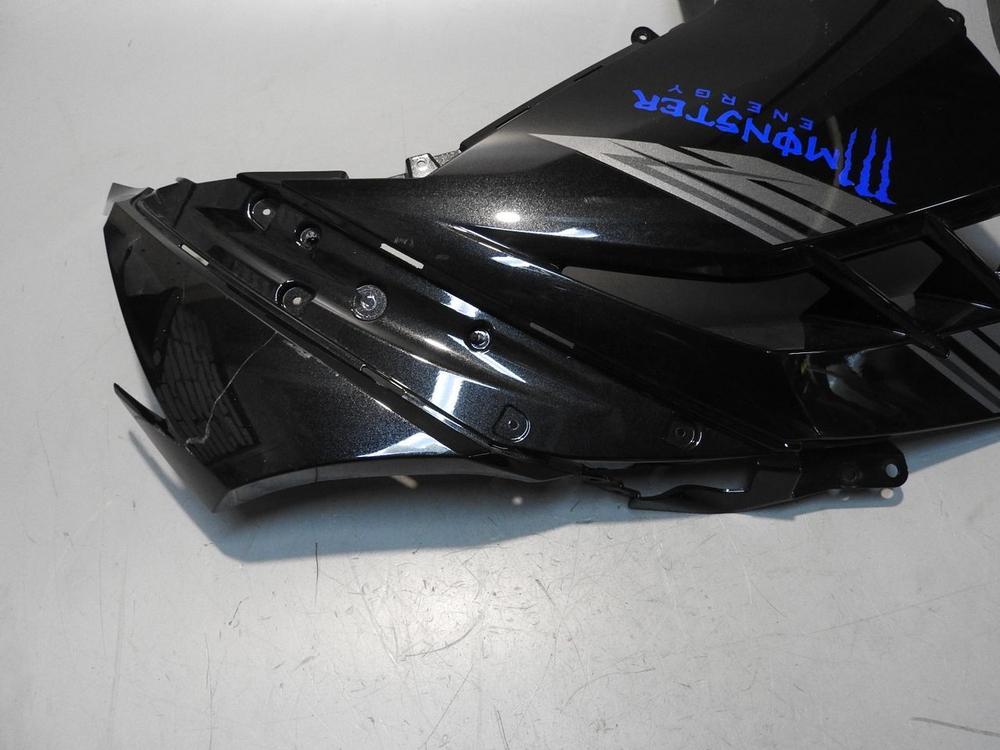 пластик боковой правый Kawasaki Ninja 250 55028-0535 15-16