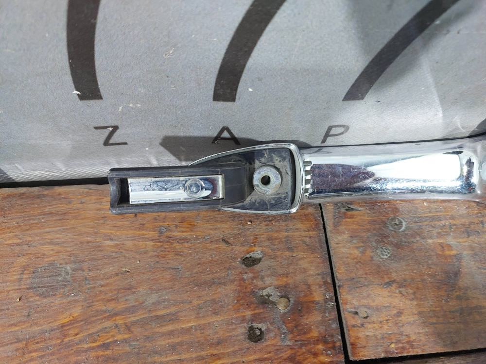 Ручка двери передней правой Mazda CX-7 06-12 Б/У Оригинал EH1458410B