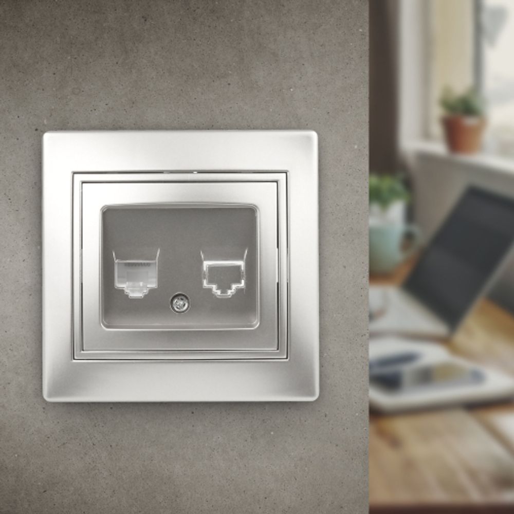 Розетка Intro Plano 1-303-03 информационная RJ45, IP20, СУ, алюминий