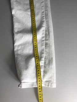 Джинсы Defacto светлые, маркировка 40, визуально на 44/46 размер