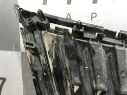 Решетка радиатора Skoda Octavia 3 (A7) 17-20 Б/У Оригинал 5E0853653C