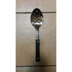 Ложка гарнирная для раздачи 28 см перфорированная нерж. с пласт. ручкой P.L. Proff Cuisine