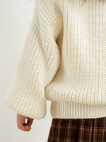 Кардиган с бантиками, Молоко