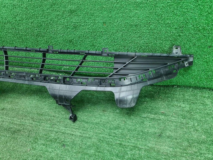 Решетка переднего бампера Hyundai Tucson 4 (20-нв)