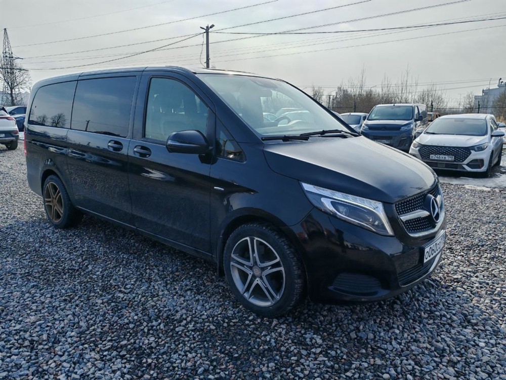 Mercedes-Benz V-CLASS 220 d Avantgarde 4MATIC