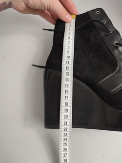 Полусапожки Zara на танкетке 38 размер