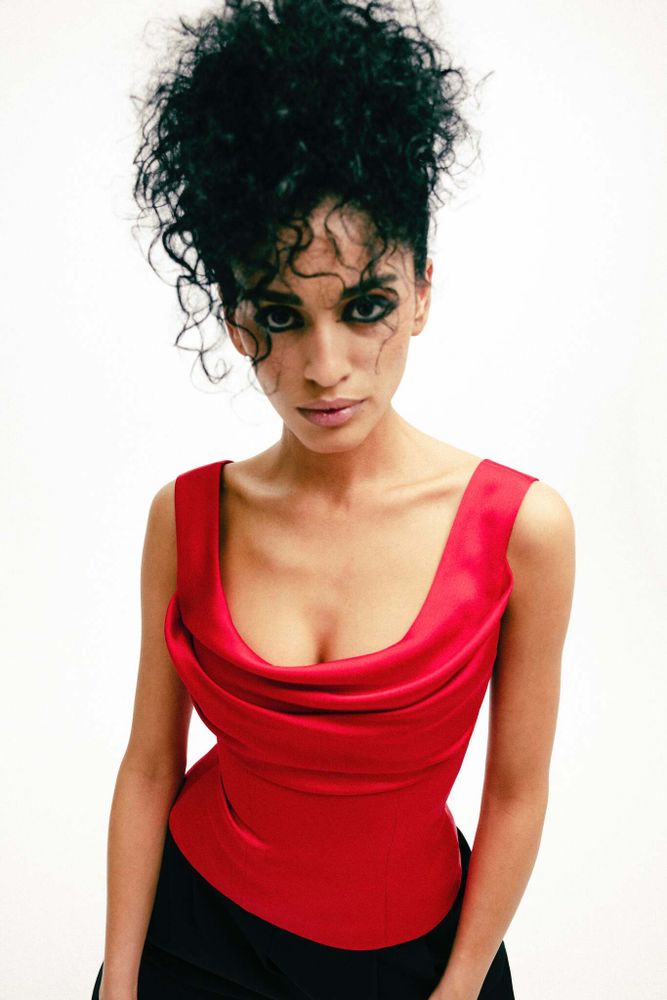 Блуза-топ драпированная из сатина