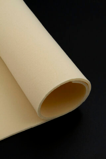 Поролон бельевой бежевый ламинированный толщина 3 мм отрезами