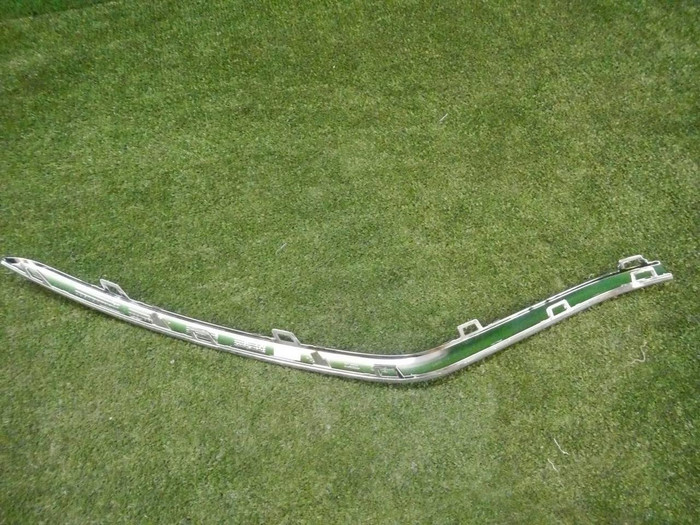 Молдинг бампера левый Mercedes GLS x167 19-23 AMG