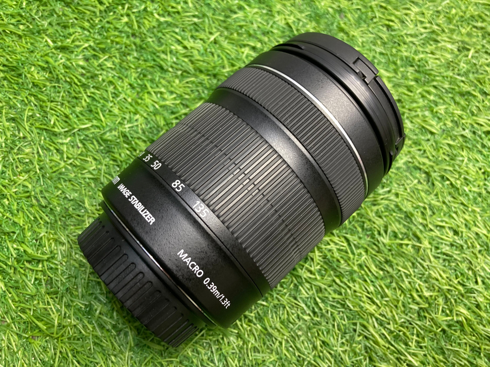 Canon EF-S 18-135mm 3.5-5.6 IS STM