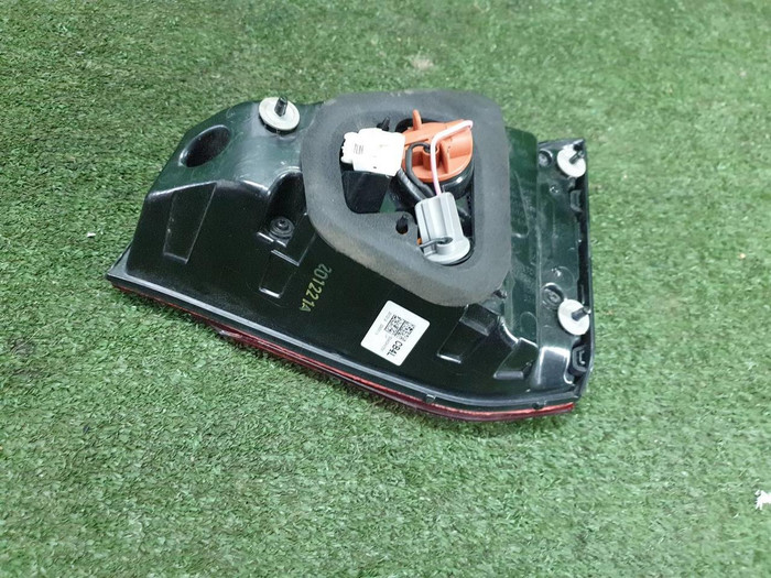 Фонарь левый внутренний Kia Rio 4 X (2020-н.в.)