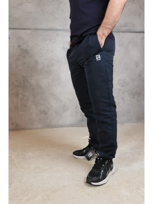 Спортивные брюки