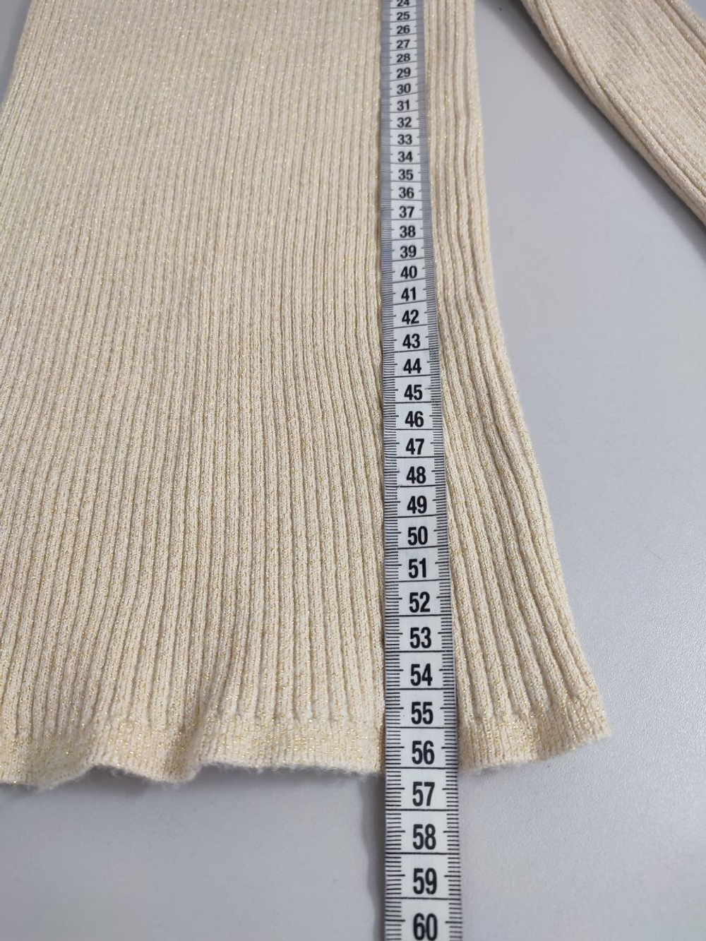 Джемпер Ostin светлый 42 размер