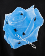 UNDERCOVER СВИТШОТ ЧЕРНЫЙ С ПРИНТОМ ГОЛУБОЙ РОЗЫ