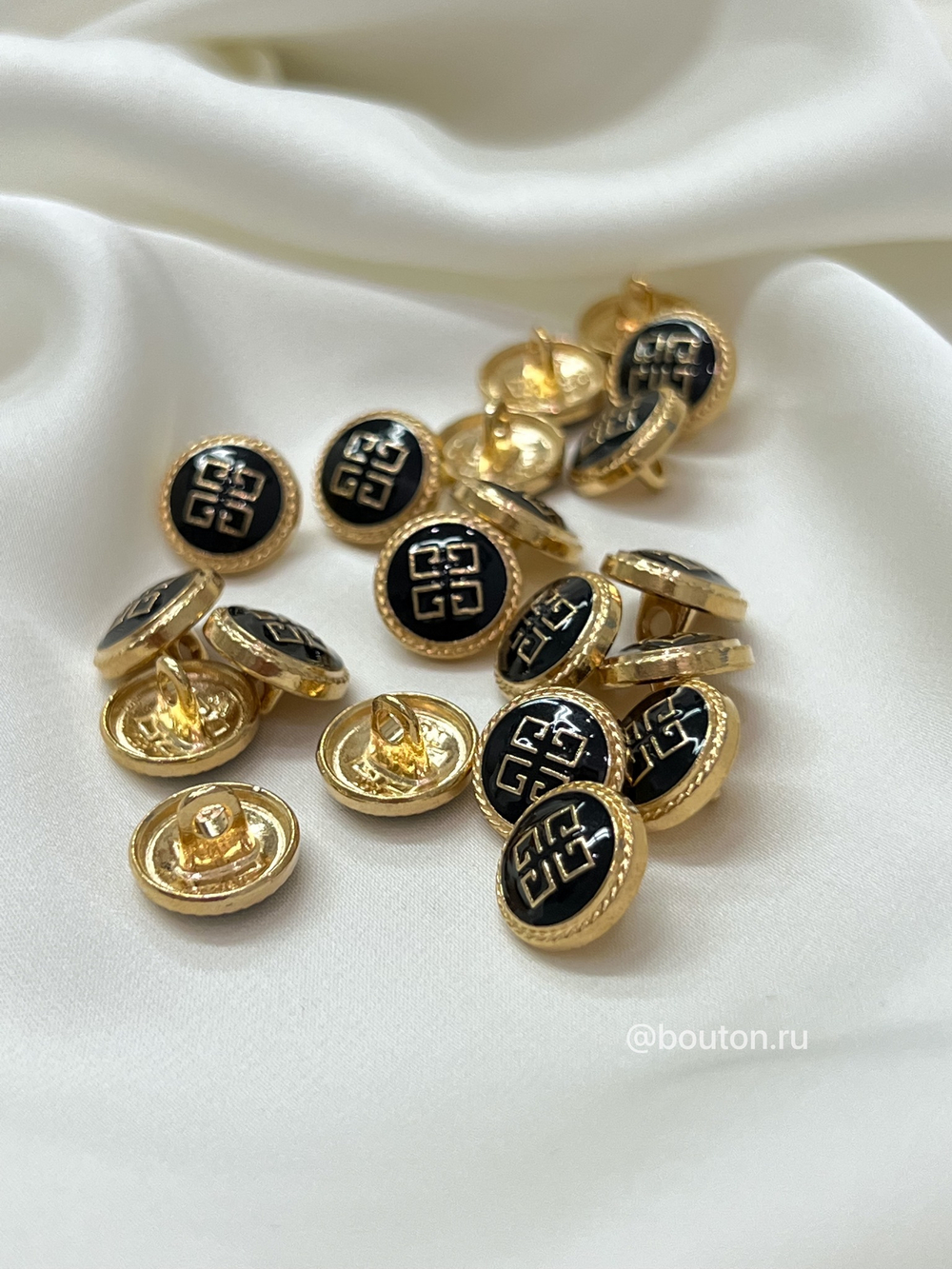 Пуговицы ЖВНШ черные золото