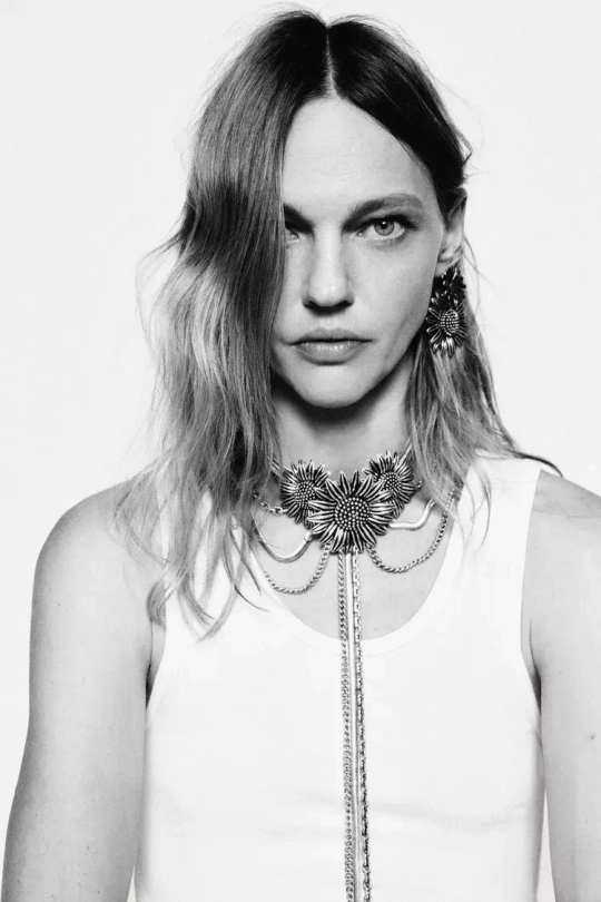 ZARA ДВОЙНЫЕ СЕРЬГИ «ЦВЕТЫ», СЕРЕБРИСТЫЙ