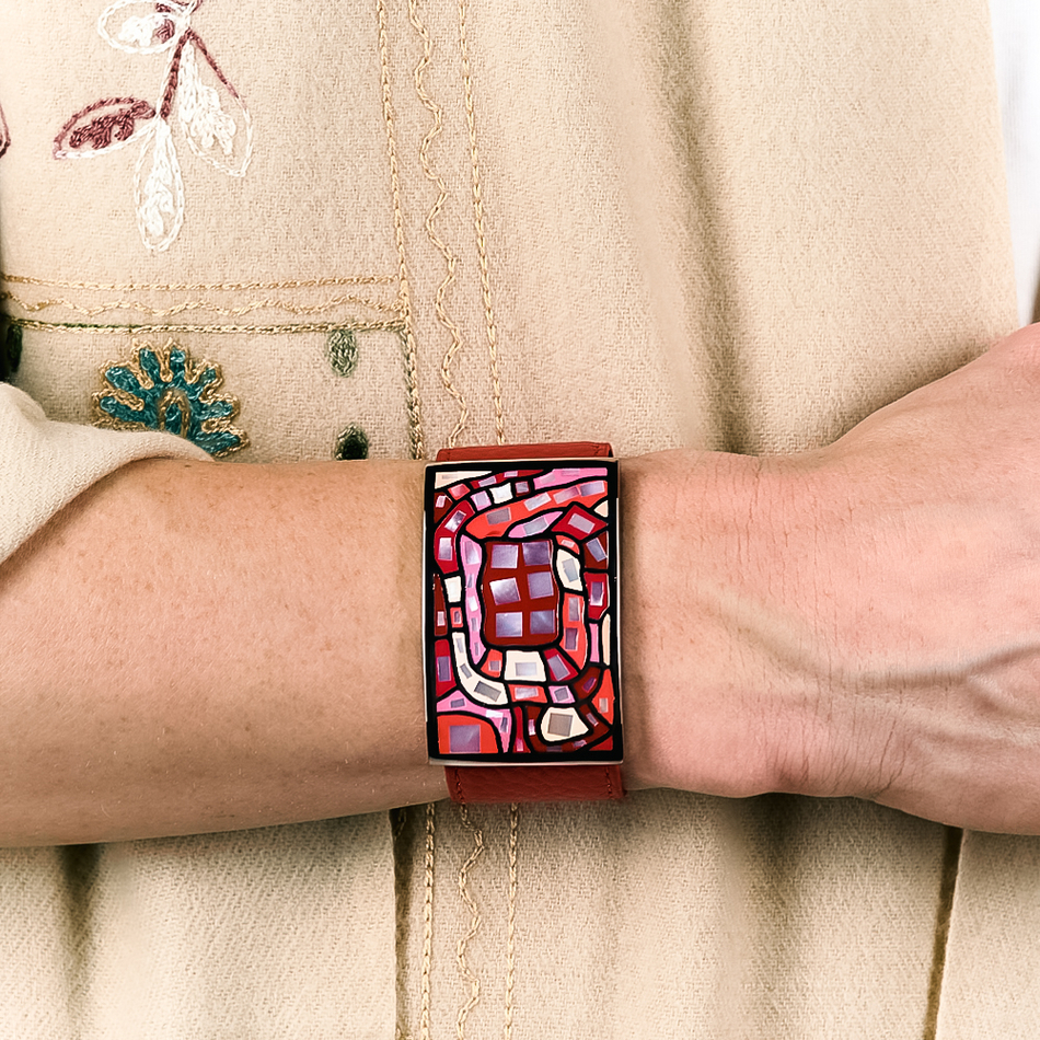 Браслет Fiore Luna на красном кожаном ремешке CB00100-7