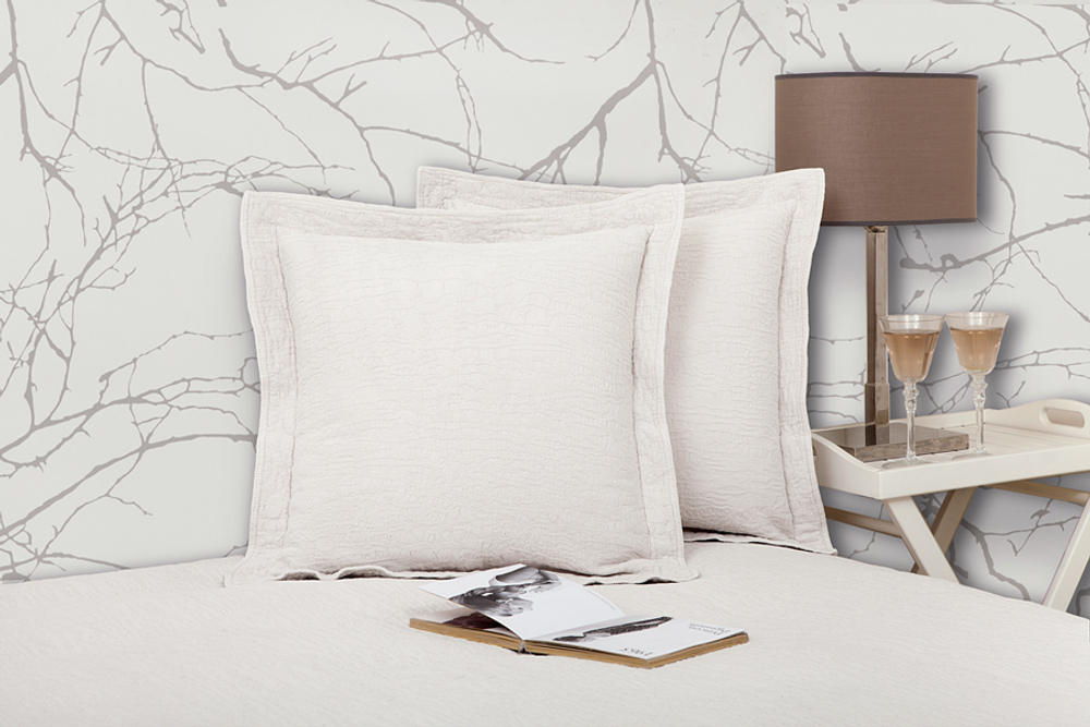 Элитная наволочка декоративная Velvet песочная от Luxberry Португалия