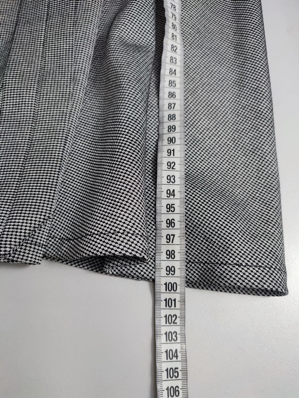 Платье Larro лаконичное 40 размер