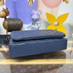 Сумка через плечо/мессенджер Louis Vuitton Trio