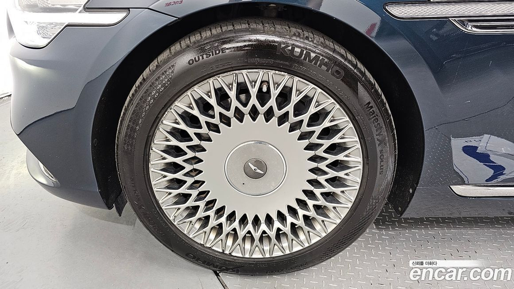 Genesis G90 3.3 T AWD (11.2020)