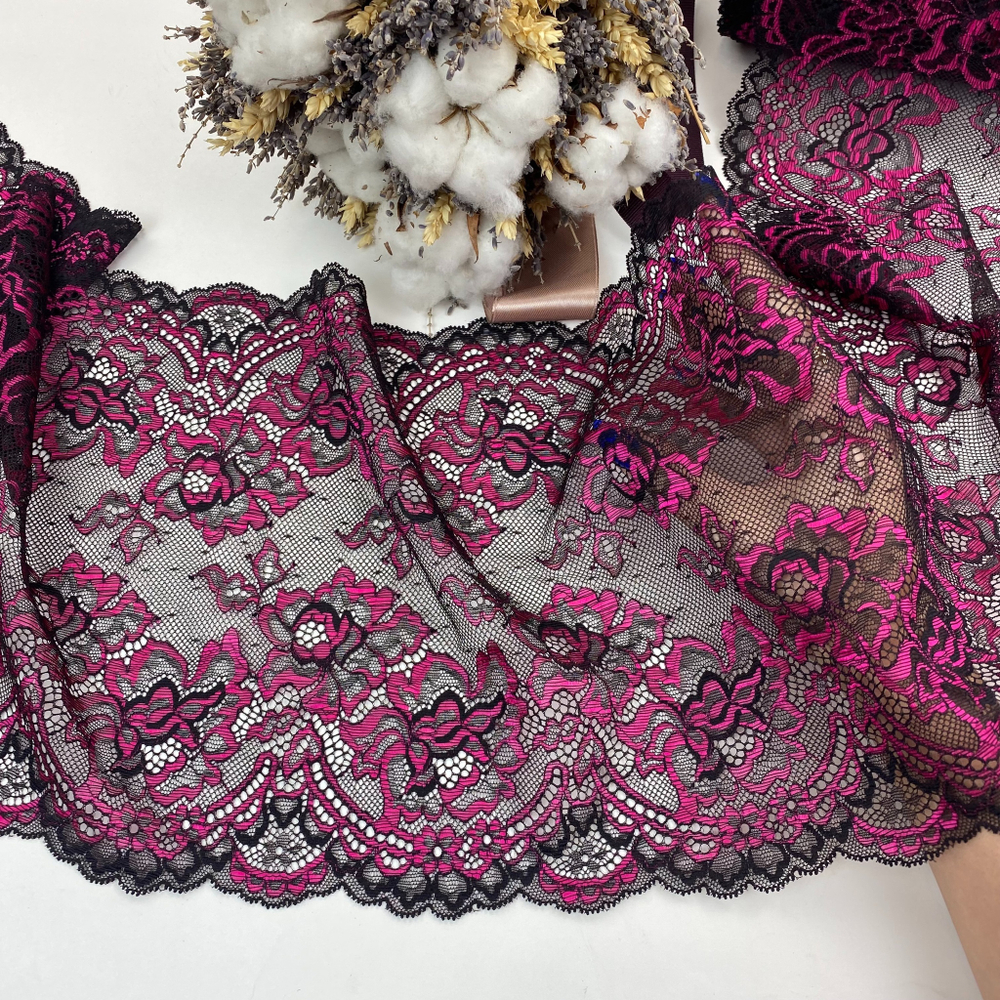 Кружево эластичное черный/фуксия 21 см