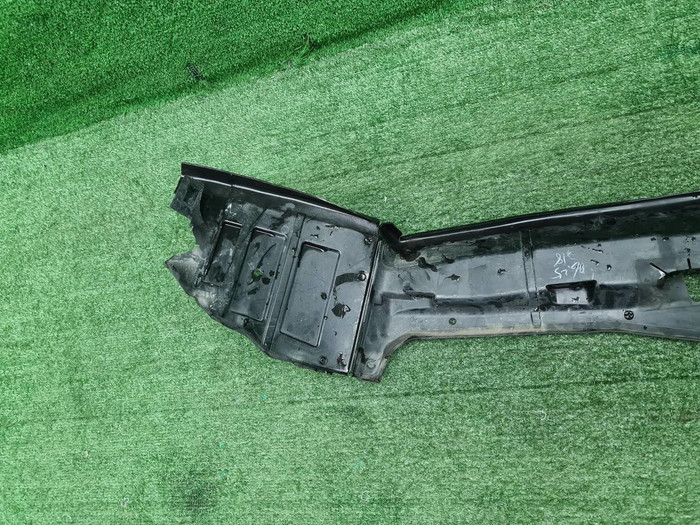 Воздуховод радиатора верхний BMW X3 G01 (17-21)