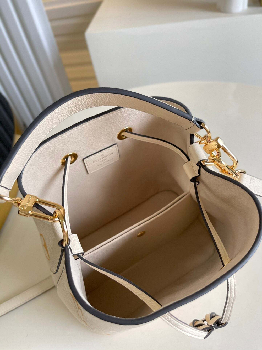 Louis Vuitton NeoNoe BB