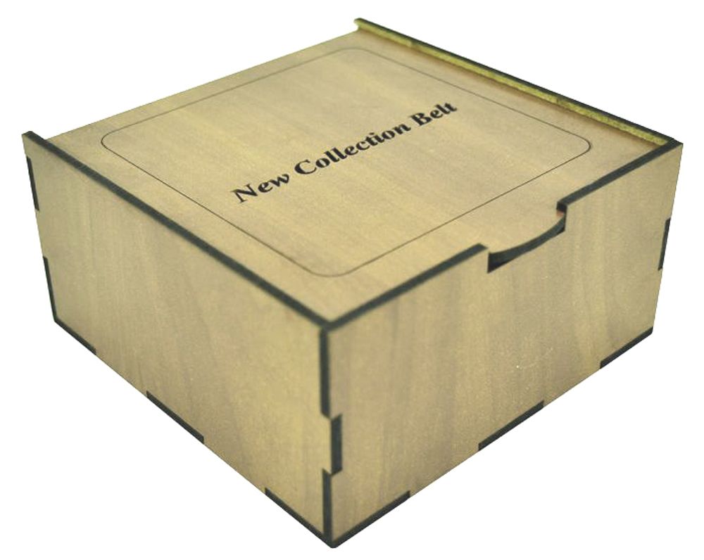 Стильная солидная подарочная коробка для ремня из тонкого ДСП под дерево дуб с выдвижной крышкой и выграверованной надписью New Collection Belt 13х13х6 см арт 7039