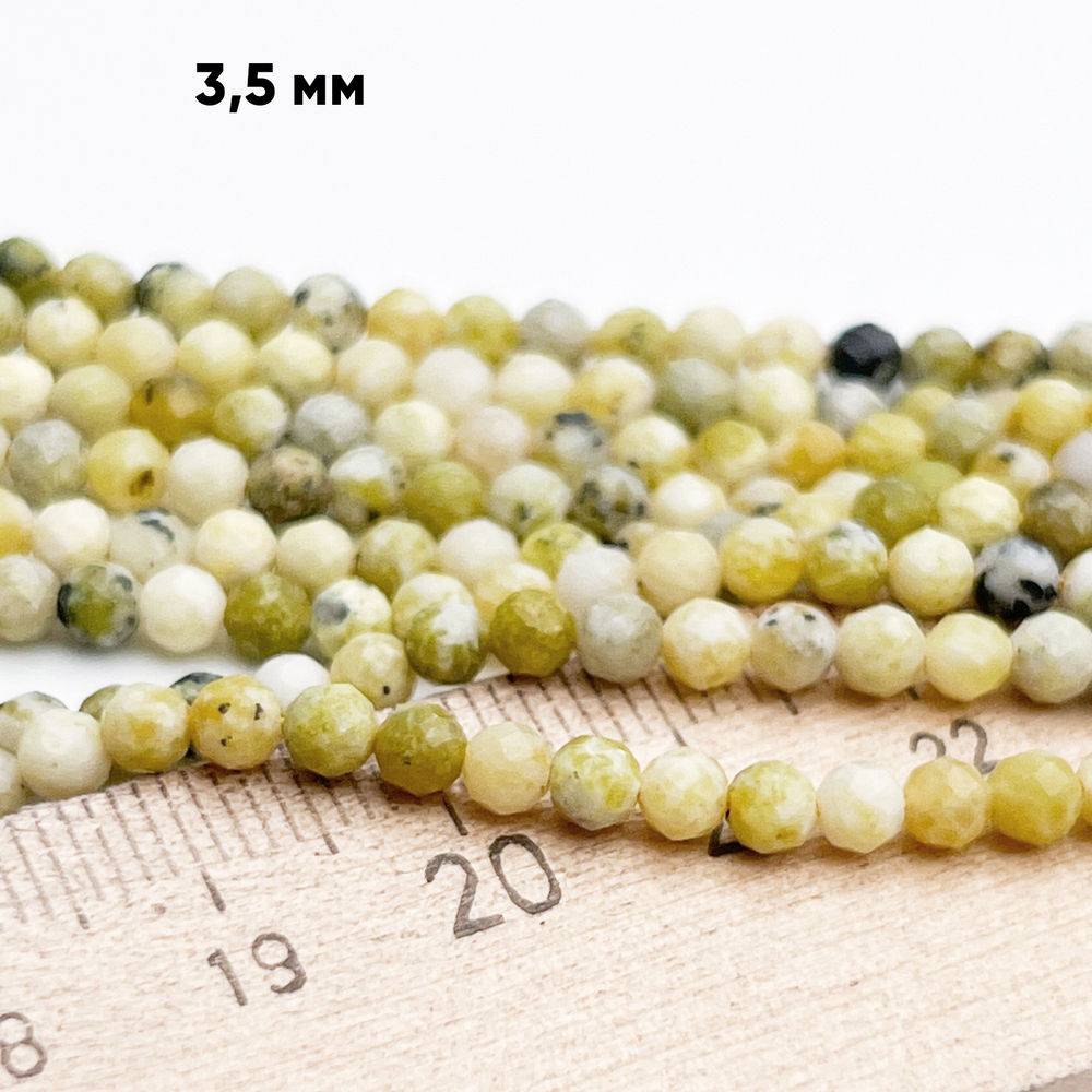 Серпентин граненый бусины, диаметр около 3,3-3,5 мм, цена за отрезок 19 см (1/2 нити)