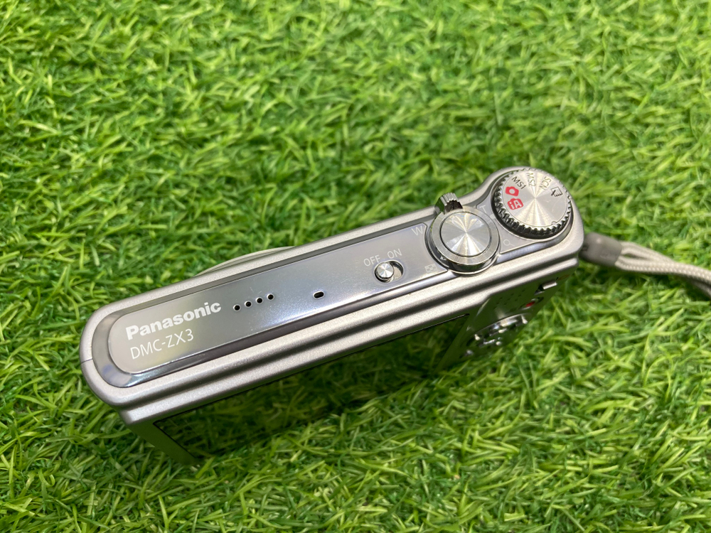 Panasonic Lumix DMC-ZX3