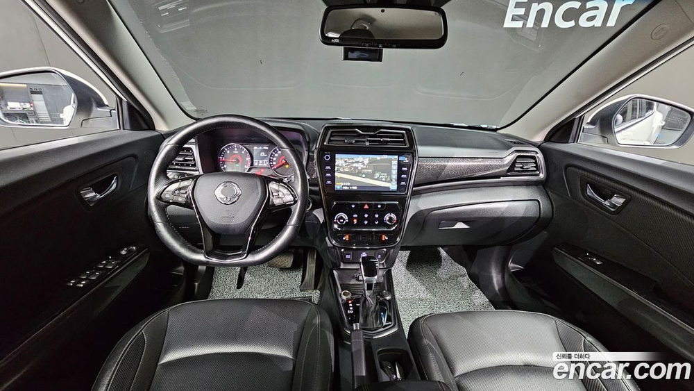 KG Mobility (Ssangyong) Very New Tivoli Дизель 1.6 2WD (11.2019)