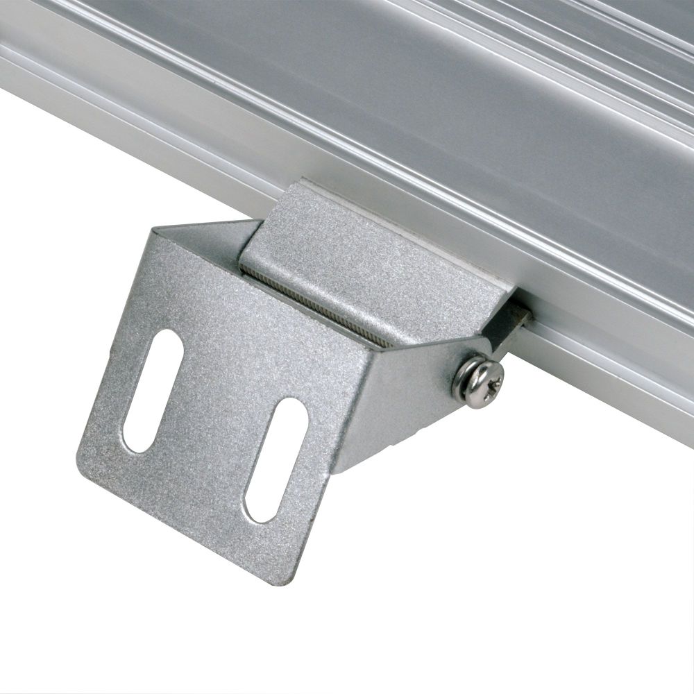 ULF-L52-36W-6400K-L100 220V IP65 SILVER Прожектор светодиодный линейный. 1000мм. Дневной свет 6400К. 4500Лм. Алюминий. TM Uniel