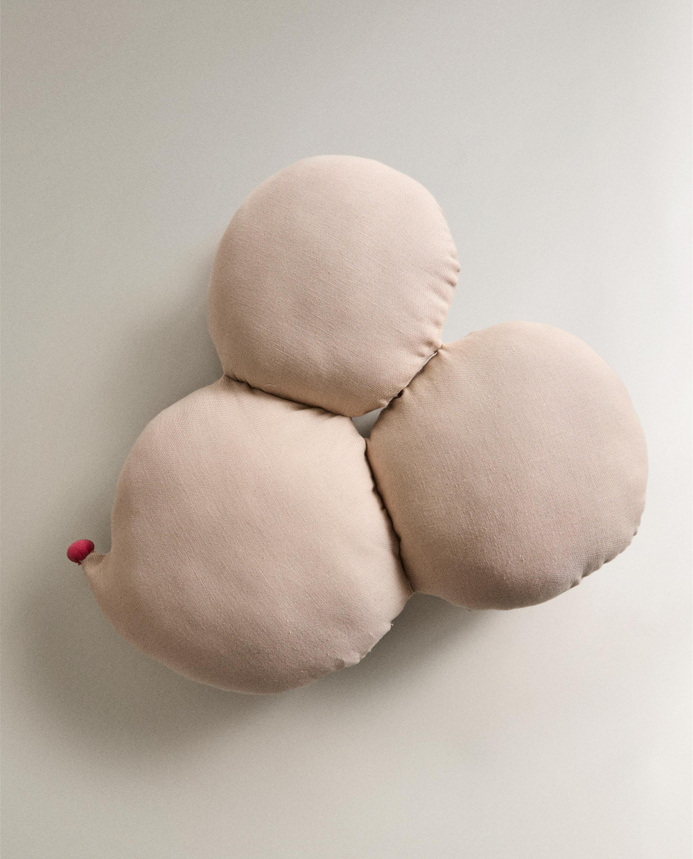 Декоративная подушка детская Zara Home, бежевый, 6651/051