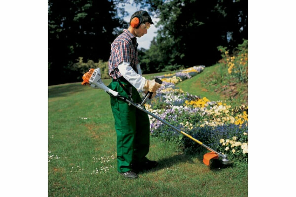 Триммер STIHL FS55 бензиновый, ширина скашивания 55см, полная комплектация с катушкой и ножом ОРИГИНАЛ