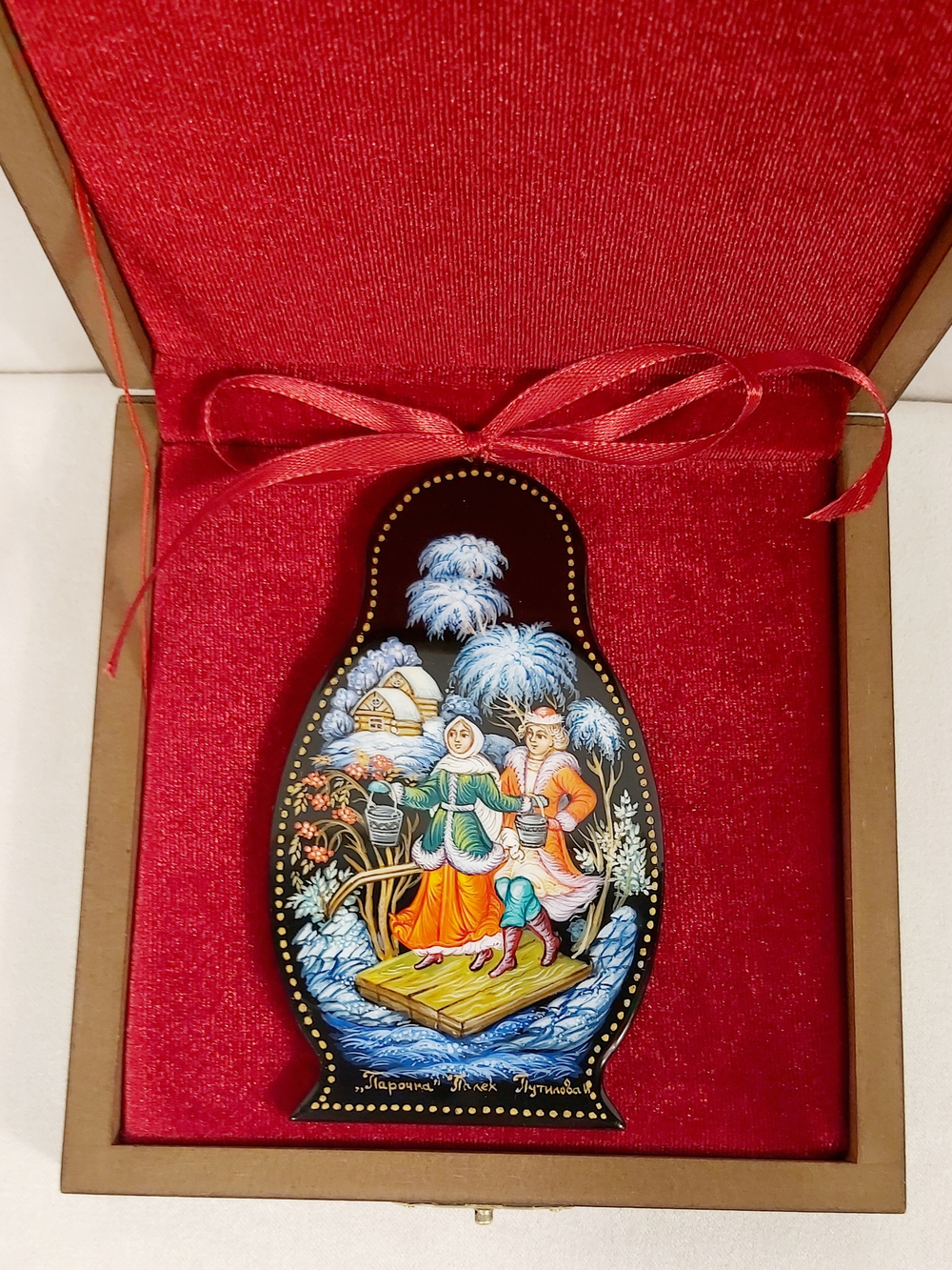 Сувенир "Матрешка" с росписью Палех в подарочном футляре