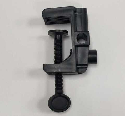 Струбцина для настольной лампы пластиковая ЧЕРНАЯ