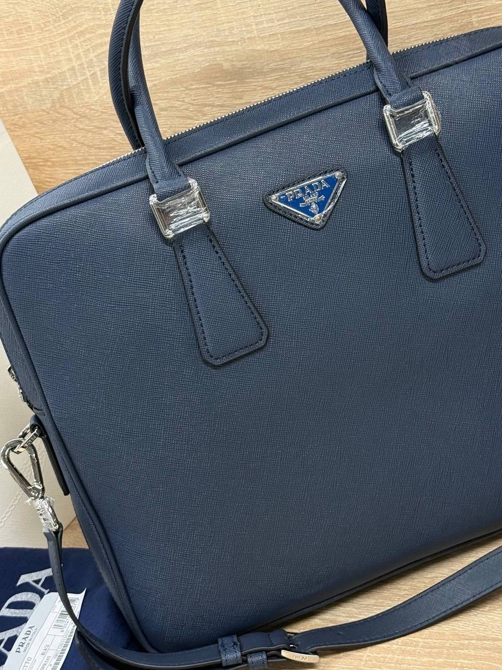 Портфель Prada